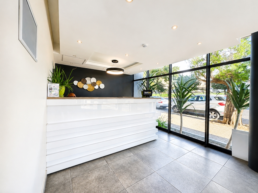 2 Bedroom Property for Sale in Zonnebloem Western Cape